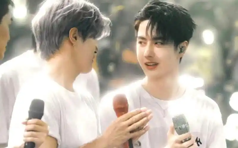 【博翰世初】王一博x李汶翰:你在闹他在笑