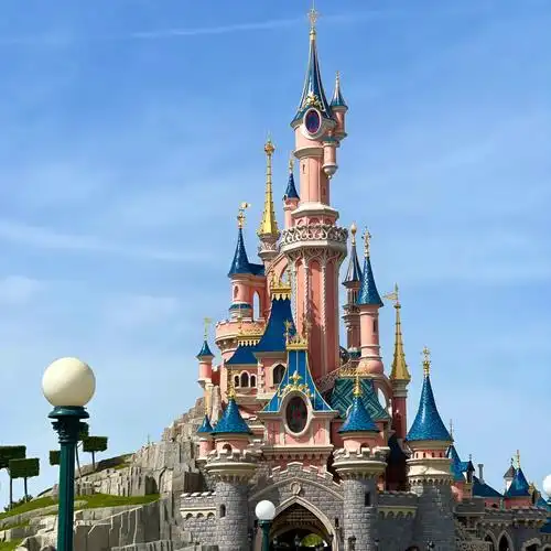 法国巴黎迪士尼30年庆