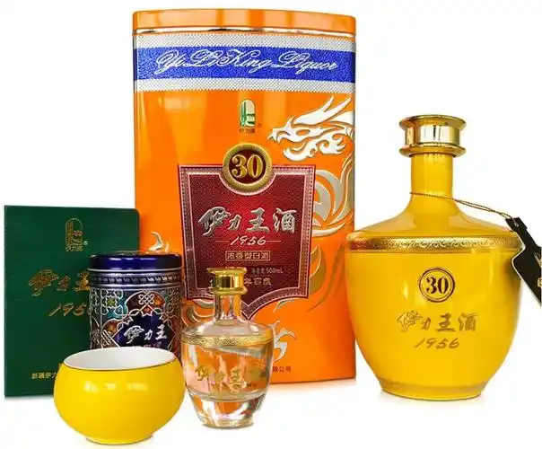 一箱也发货新疆伊力王黄王白酒45°500ml*6瓶/箱黄王整箱铁盒包邮