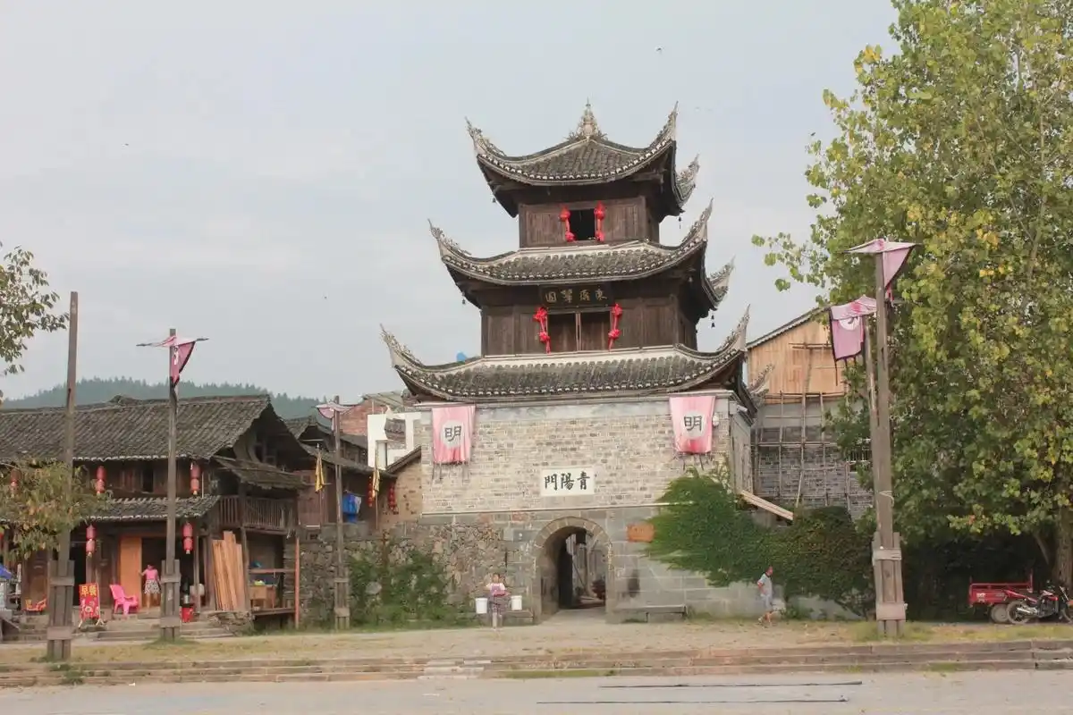 隆里古城.隆里,这座古城的历史最早可以追溯到唐朝时期,现在的 - 抖音