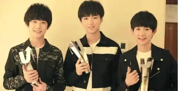 出生农村,打工妹培养出的笨小孩,易烊千玺有多听妈妈的话?