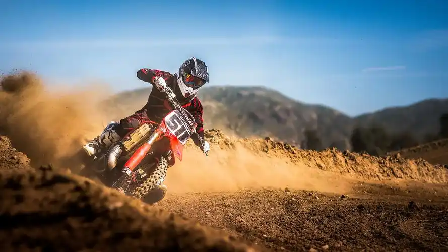 摩托车越野壁纸