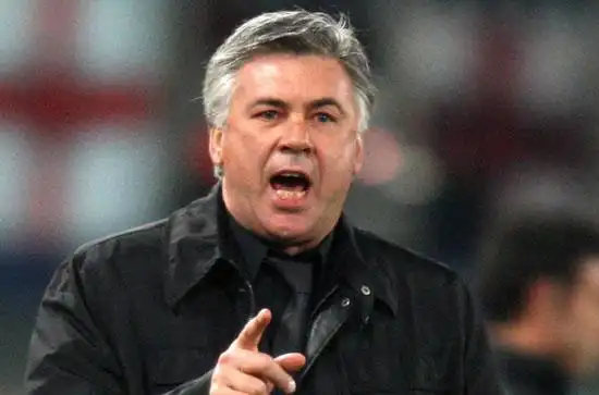 红黑军团大管家加利亚尼亲赴马德里,与安切洛蒂会面,但并未取得最终的