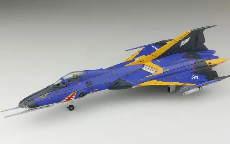 小白菌的模型解构第十六期万代模型172宇宙战舰大和号2199篠原战机