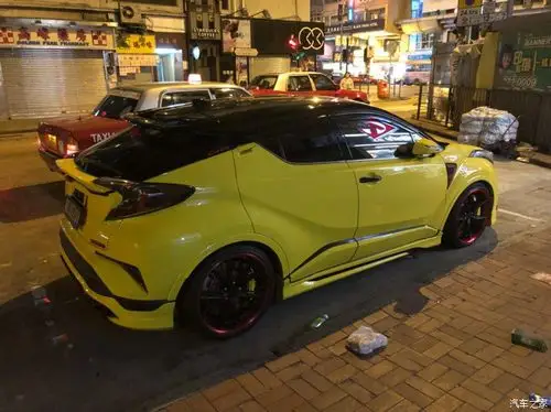 【图】在香港街头看到的改装chr_丰田c-hr论坛_汽车之家论坛