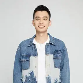 《吐槽大会》 主要成就:2017年《脱口秀大会》总决赛冠军 简介:庞博