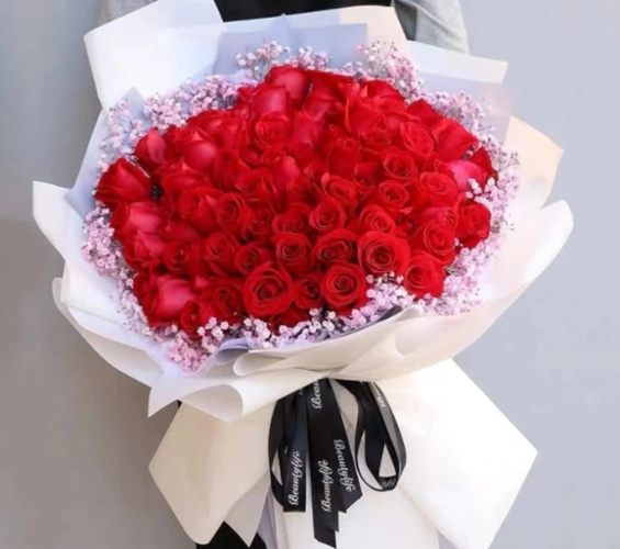 测试:3束玫瑰花,你希望收到哪一束?测你的恋人会为你吃醋吗?