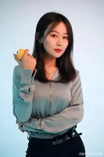 这是李萍给自己立的flag,我们一起期待台球大师姐