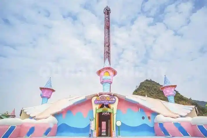 住进浪漫广东迪士尼心花小镇4房别墅宜居810人带私家泡池烧烤炉麻将