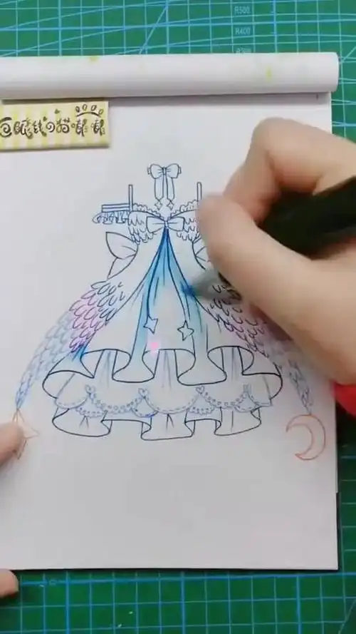 画画原来如此简单给裙子起个名吧