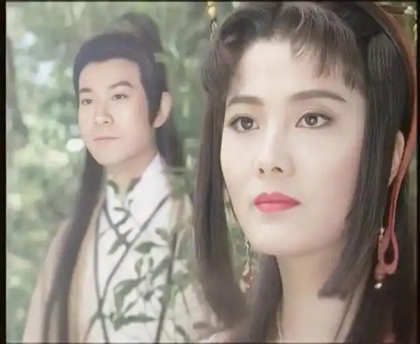 郑少秋饰演的楚留香至今被称为最帅楚留香,杨丽菁饰演的上官无极更是