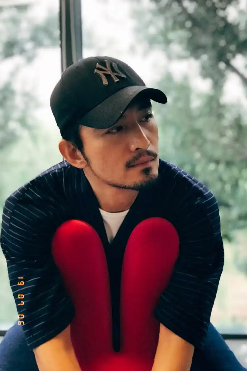 我不圆滑,更讨厌献媚.