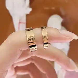 cartier卡地亚love经典款戒指 18k玫瑰金 镶钻 男女情侣对戒婚戒