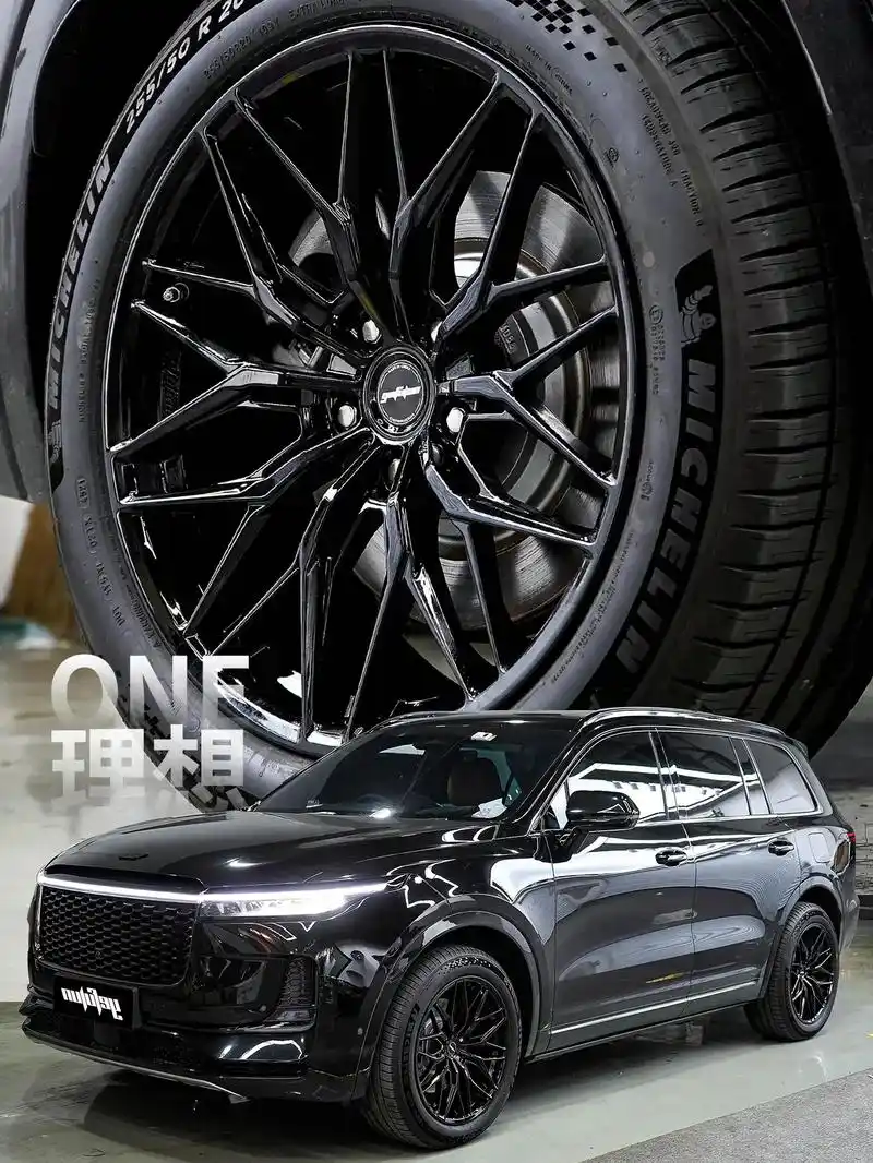 理想one,黑武士也要黑得有细节.理想one / 叶辐轮-锻 - 抖音