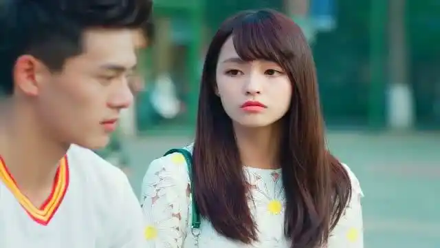 同学两亿岁齐扇现在抱怨易海蓝不去找她早干嘛去了