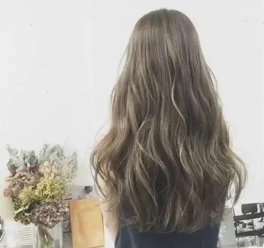 长发烫发造型(只看背影都觉得美)