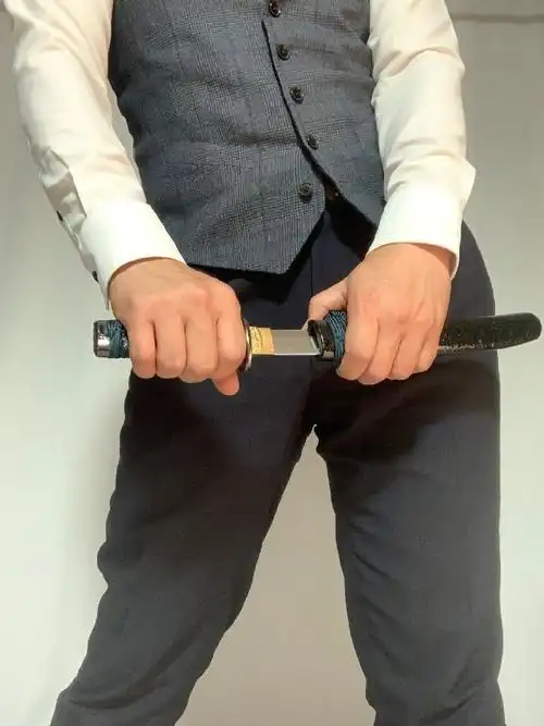 绘画参考#握刀姿势