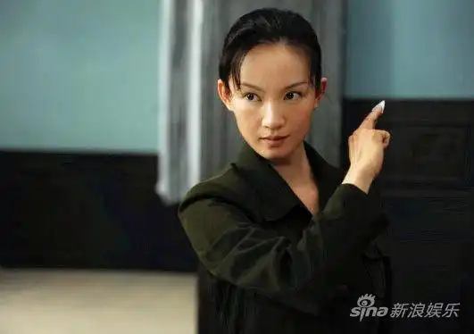 刘丛丹《枪花》剧照