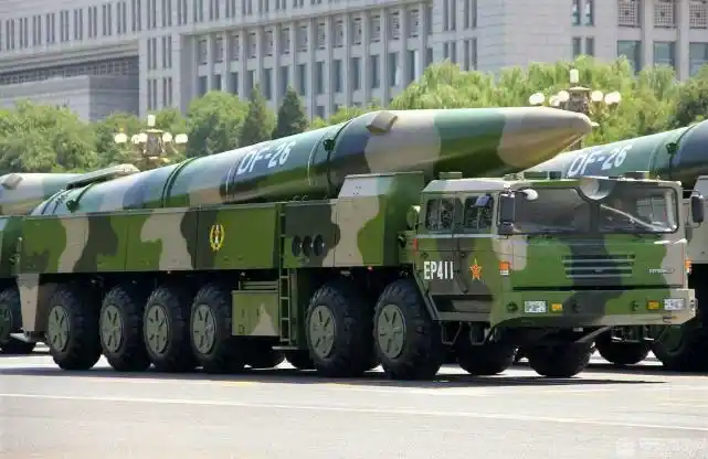 导弹运输车,这是现今装备的导弹运输车!