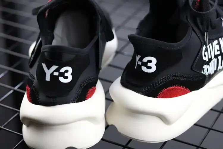 山本耀司凯瓦系列复古百搭老爹鞋 2019-10-22 16:04:11 分类:y3 三本