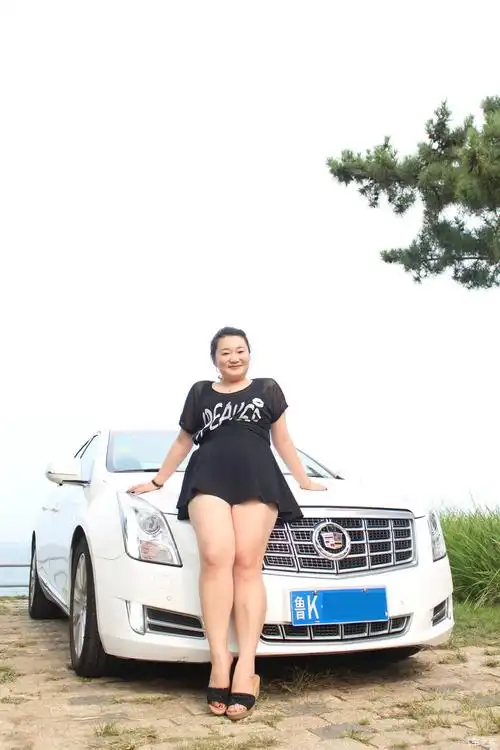 9月21更新生活照媳妇当车模海边xts28豪华大片大方送