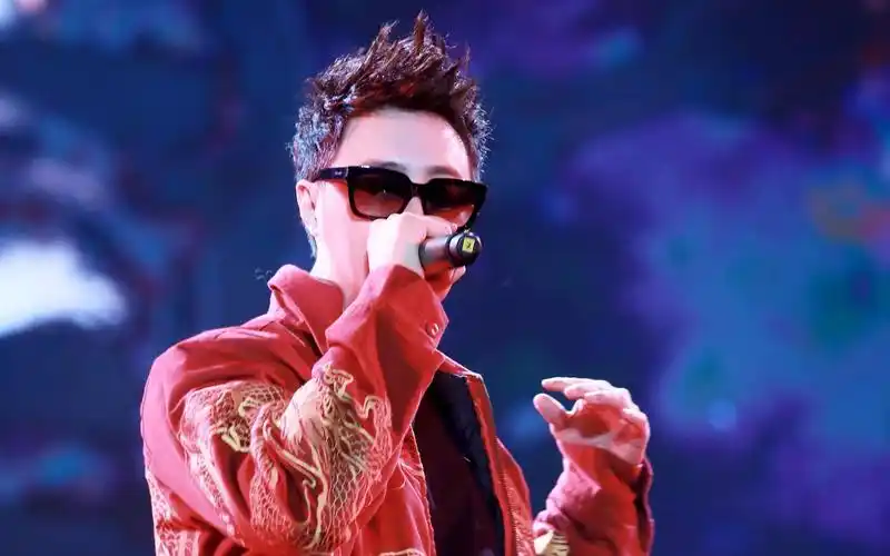 潘玮柏湖南卫视跨年表演!《巴比伦》来了