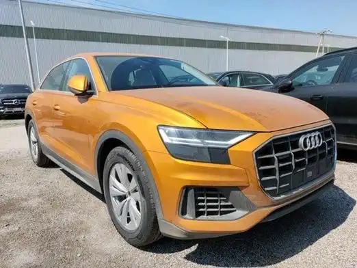 平行进口版奥迪q830t橙色现车67万起