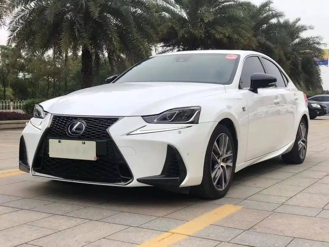 17年雷克萨斯is300小钢炮.2017年雷克萨斯is300 - 抖音