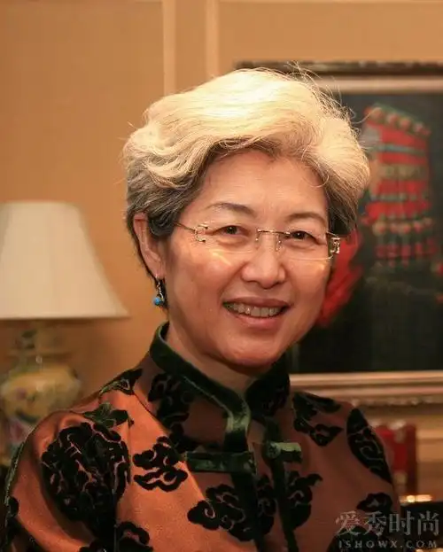 人生的赢家,一个女外交官的传奇色彩