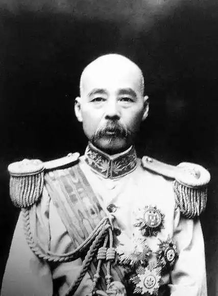 太爷是总统,爷爷是商业大鳄,冯巩的成名路:没沾祖上儿