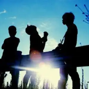 夕阳西下三兄弟头像