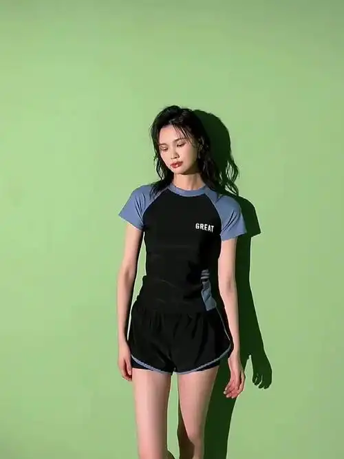 运动风游泳衣女分体平角学生保守遮肚显瘦大童大码度假2023新款装