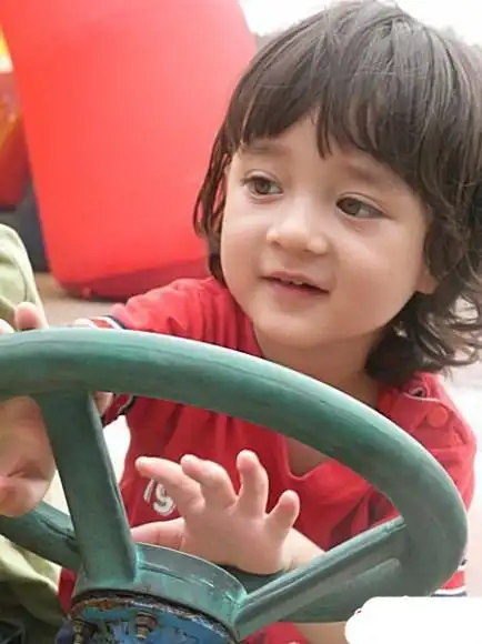 《宝贝计划》中的宝宝马修--长大啦