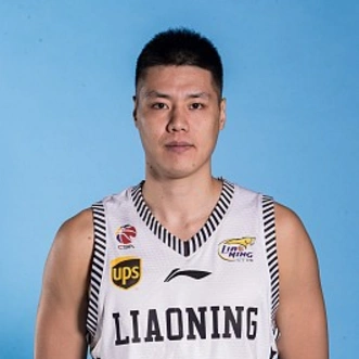 贺天举与女友领证登记结婚 晒结婚照幸福合影