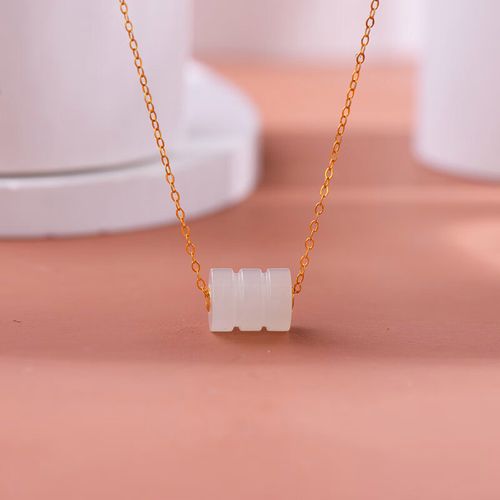 妙聚福   金镶玉和田玉项链女 时尚精致羊脂玉路路通锁骨链夏 金吊坠