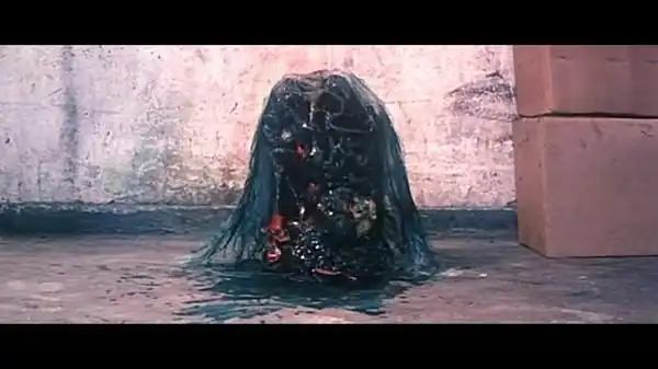 展开全部 魔胎 (1983) 导演: 刘鸿泉 编剧: 郑文华 / 杨基 主演: 吕