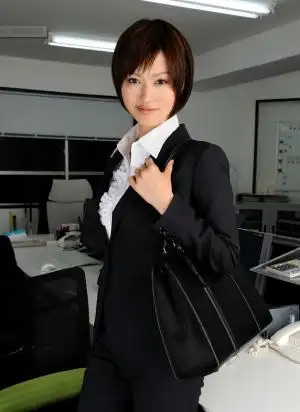 看来日本经济真的不行了,政府鼓动日本妇女返职场