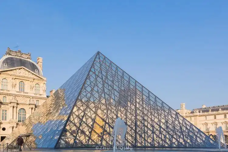 原创贝聿铭建筑生涯中最曲折的设计,落成前饱受争议,如今是巴黎地标