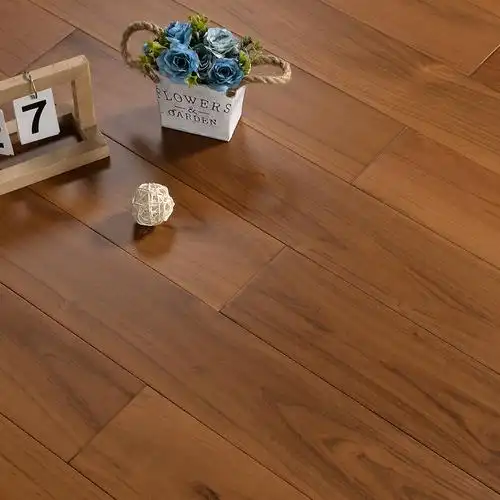 家用金刚柚木实木地板原木刺槐胡桃色柚木色实木地板 锁扣