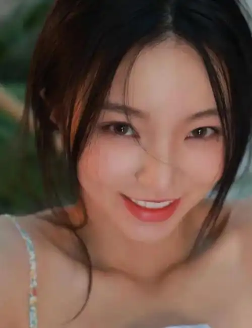 歌手小潘潘的个人资料