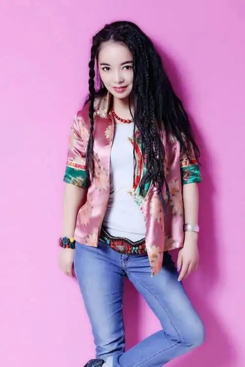 琼雪卓玛档期咨询,出席活动及广告代言业务洽谈