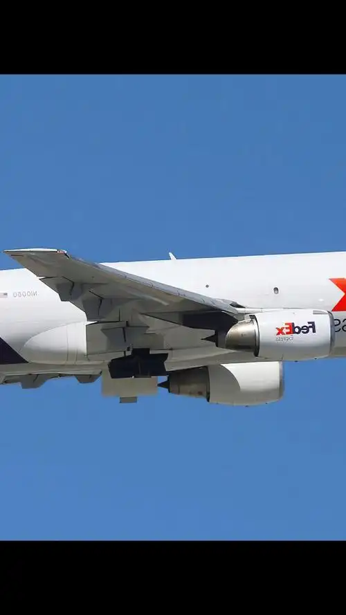 飞机突然着火229人危在旦夕空中浩劫之瑞士航空111号