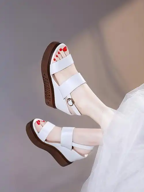 夏季坡跟凉鞋女2022新款水钻仙女风时装厚底防水台网红女鞋子已售21