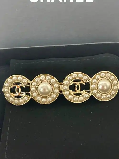 全新包装盒在3500出#chanel  #chanel外套  #香奈儿  #chanel