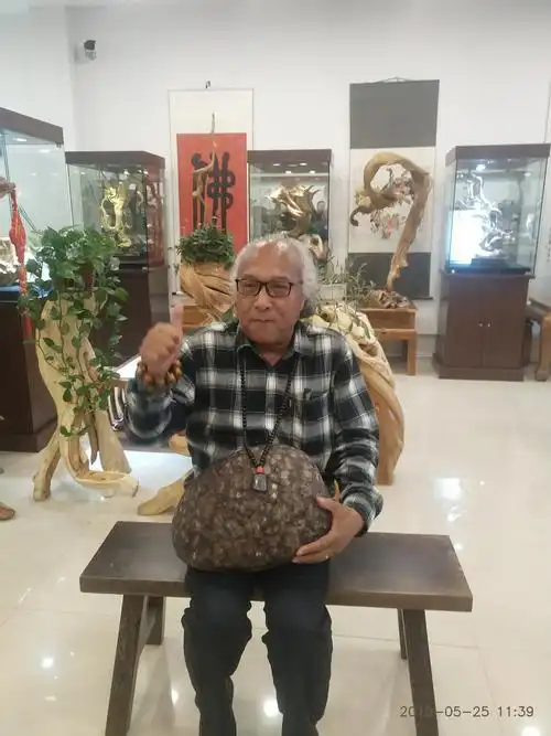 橄榄陨石的价值空间无限攀升