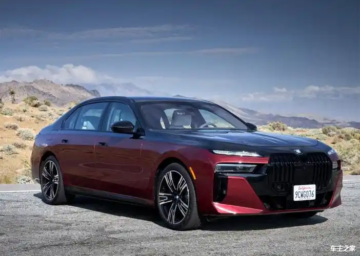 首批新款宝马7系实拍威猛又犀利