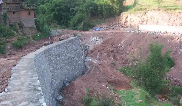 哪位兄弟有毛石挡土墙的施工工程图片,感激不尽 - 土木在线