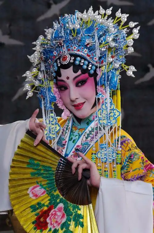 著名昆曲演员魏春荣