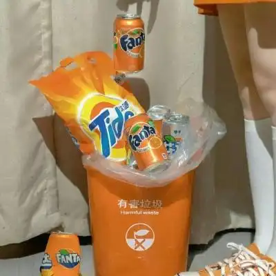 垃圾桶头像闺蜜,高清五颜六色网上很火的彩色垃圾桶头像图片