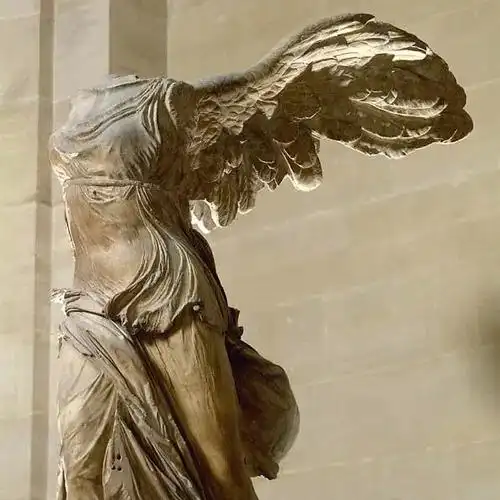 张法中带你欣赏罗浮宫镇馆之宝萨姆斯维斯的胜利女神像